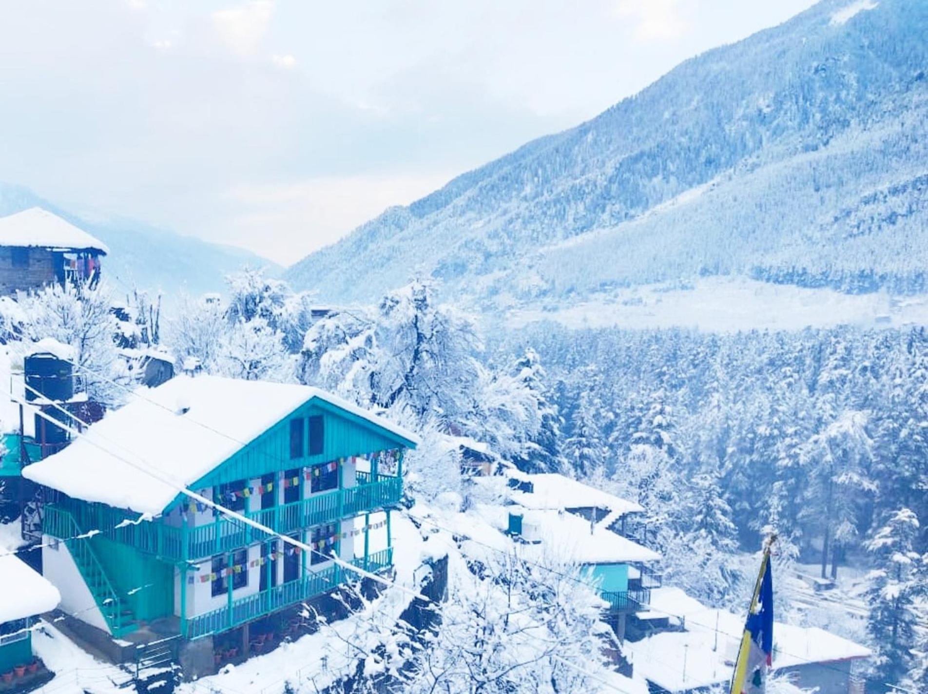 3-Bedroom Private Swiss Cottage Near Mall Road - Manali (Himachal Pradesh)