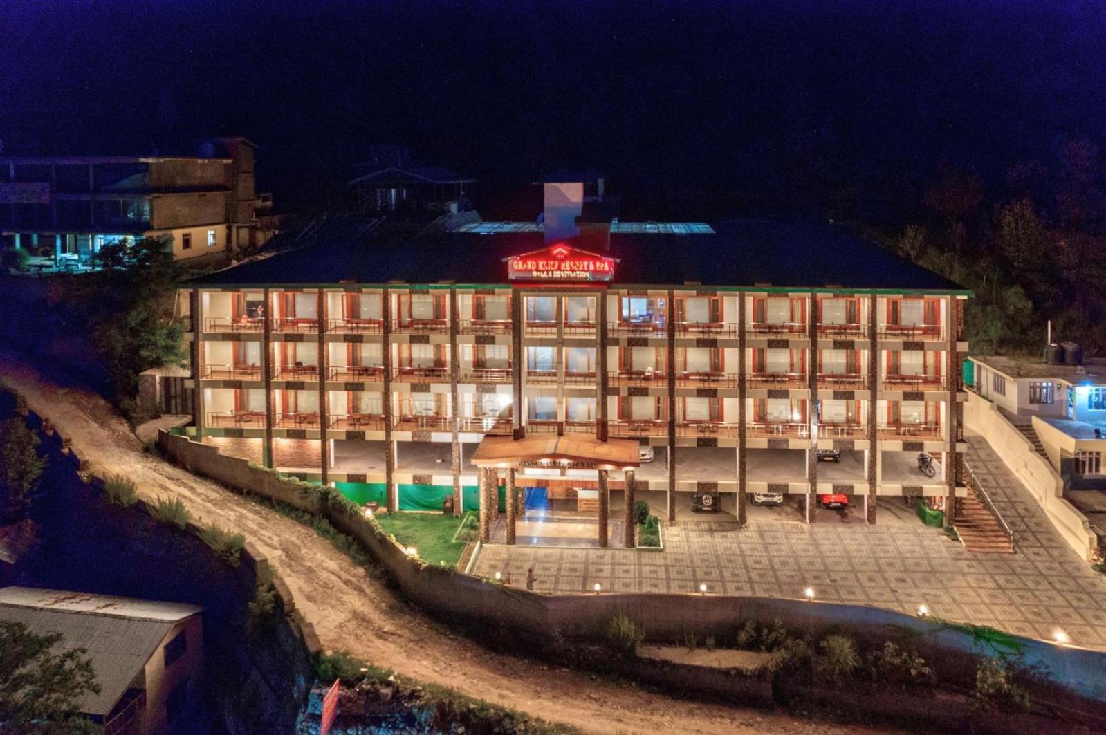 Grand Krisa Resort & Spa, Manali Experience Luxury With All Weather Acs In Every Room - Manali (Himachal Pradesh)
