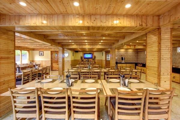 Snow Peak Retreat Hotel - Manali (Himachal Pradesh)