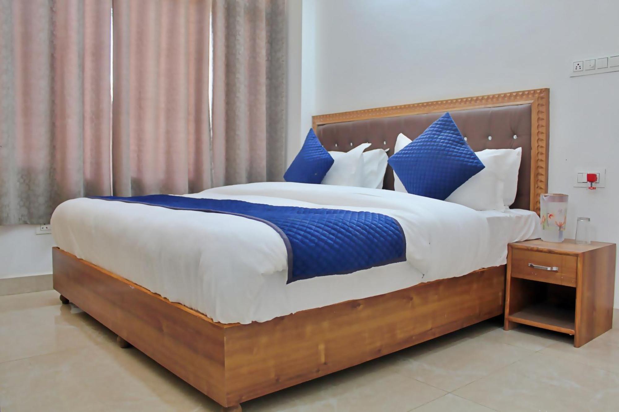The Richie Royal Inn - Manali (Himachal Pradesh)