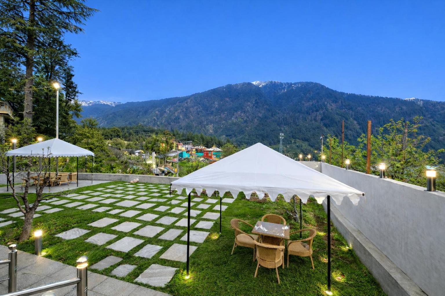 The Manali Suite & Villas - Luxury Stay Away From City Hustle