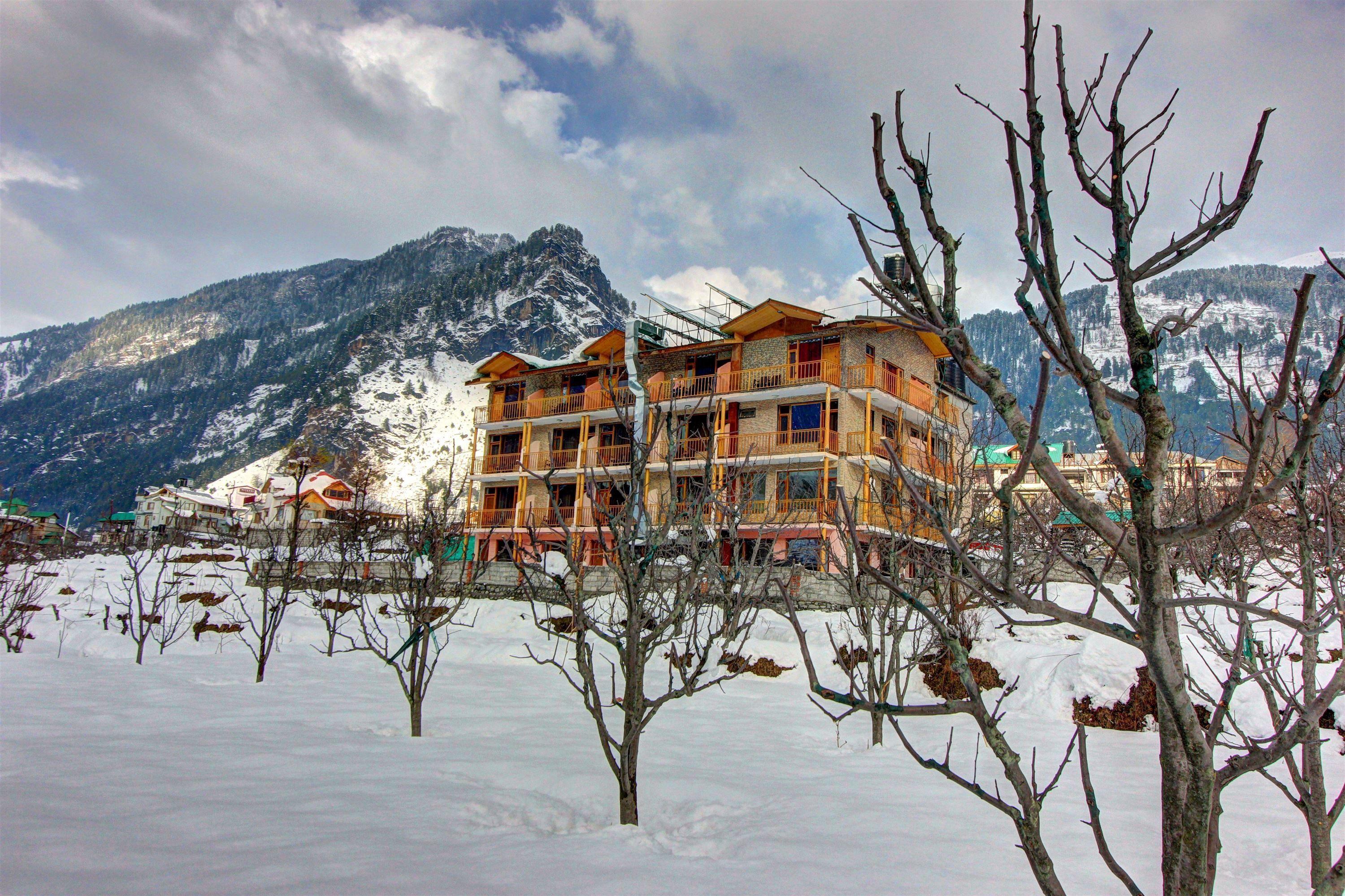 Hotel Mountain Face By Snow City Hotels - Manali (Himachal Pradesh)