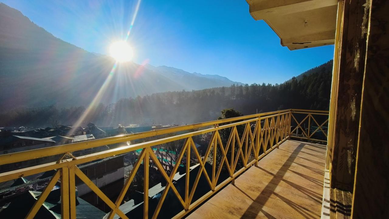 One Light Hostel - Manali (Himachal Pradesh)