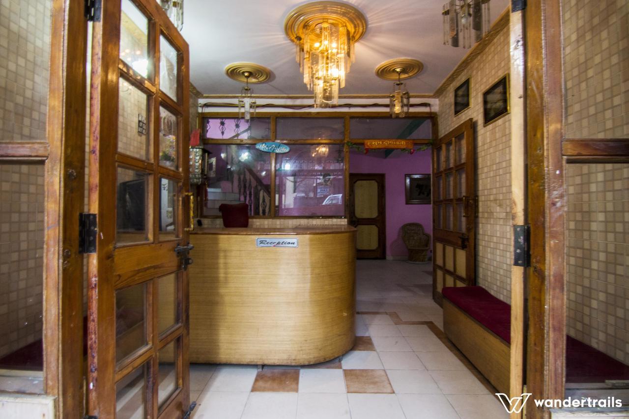 Kunal Hotel & Cottages - Manali (Himachal Pradesh)