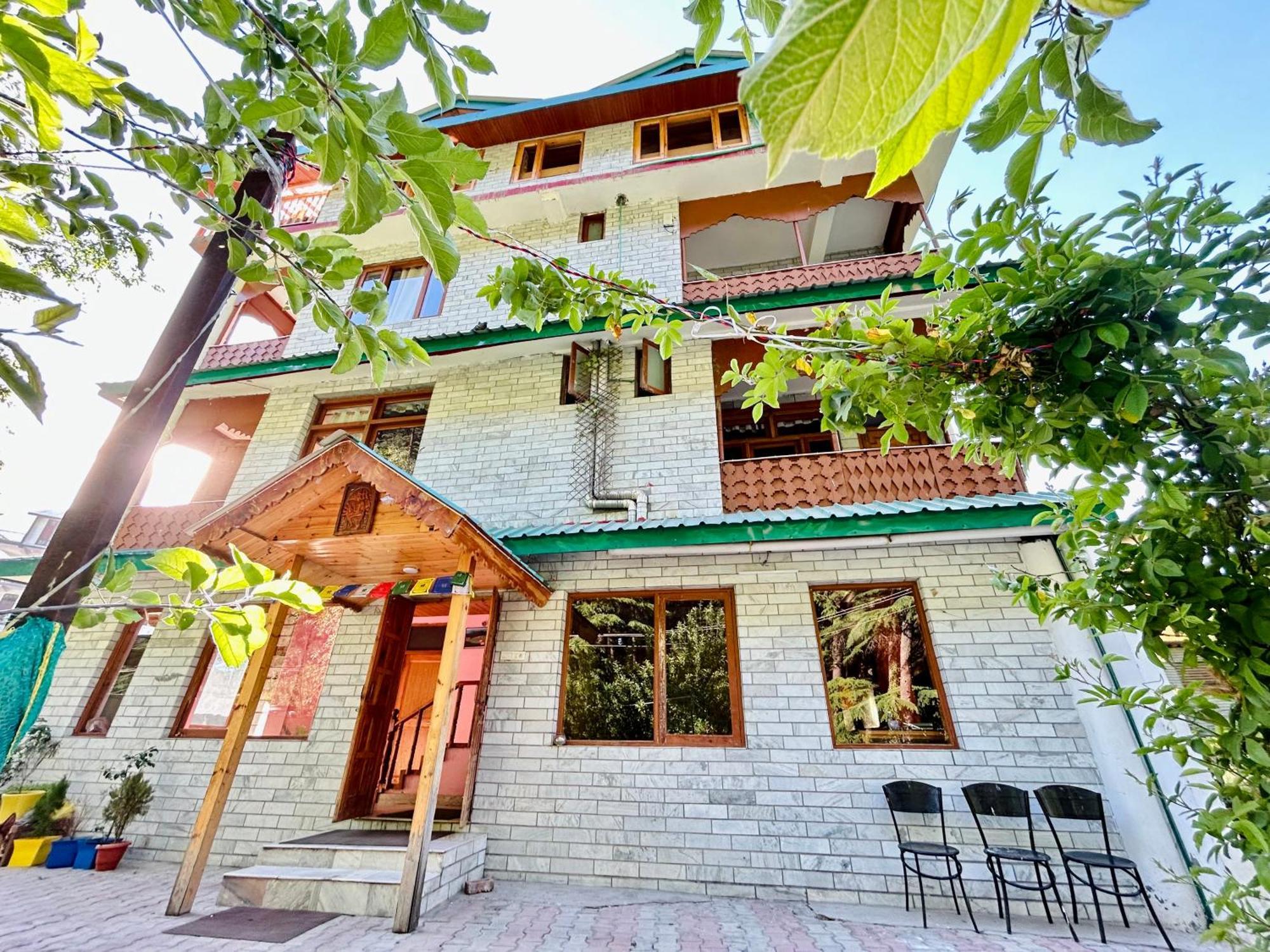V Cottage - Manali (Himachal Pradesh)
