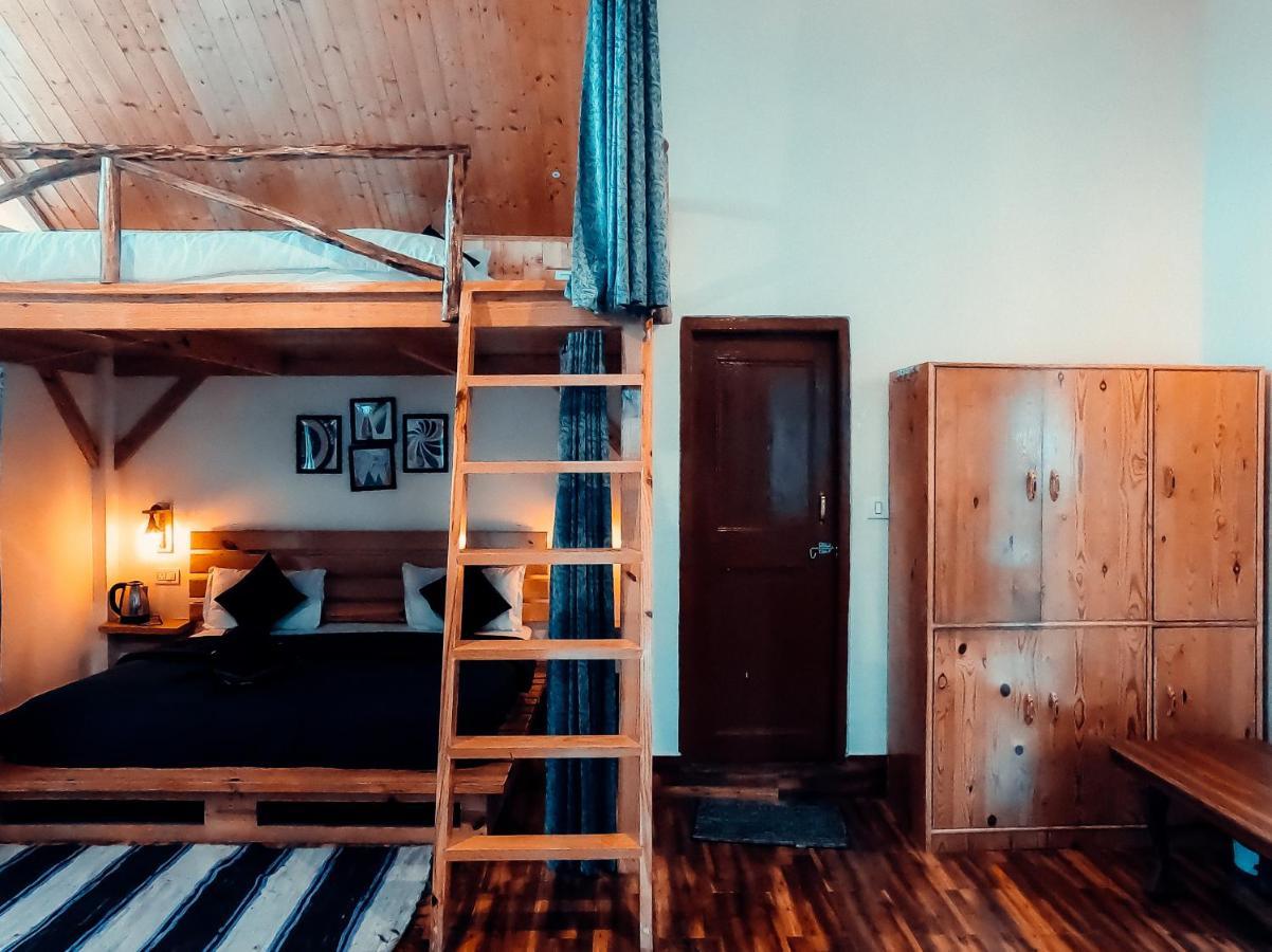 Roamate Hostel, Old Manali - Manali (Himachal Pradesh)