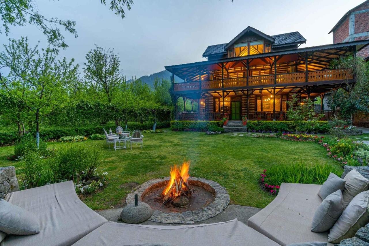 Stayvista At The Kathguni House In Manali With Private Lawn - Manali (Himachal Pradesh)