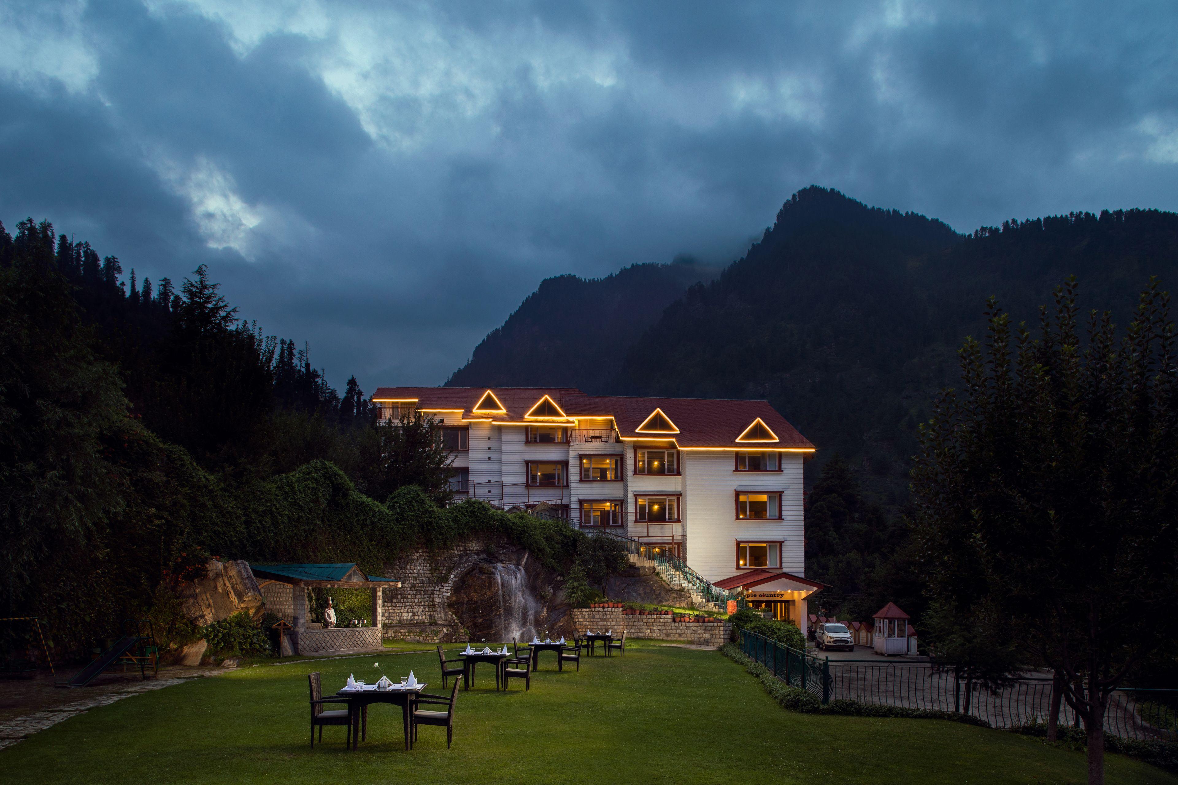 Apple Country Resorts- A Vegetarian Place - Manali (Himachal Pradesh)