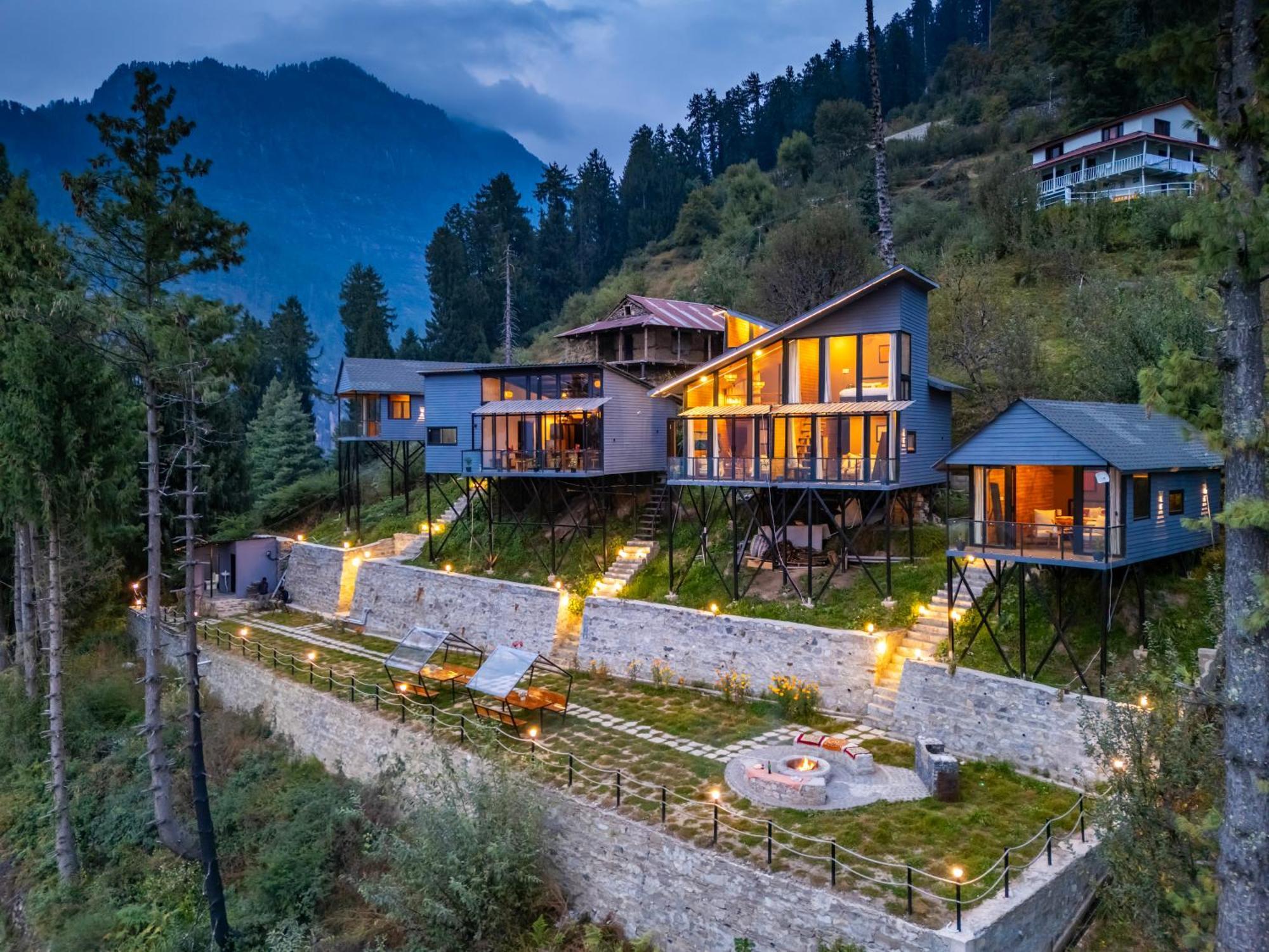 Montane Chalet , Sethan - Manali (Himachal Pradesh)
