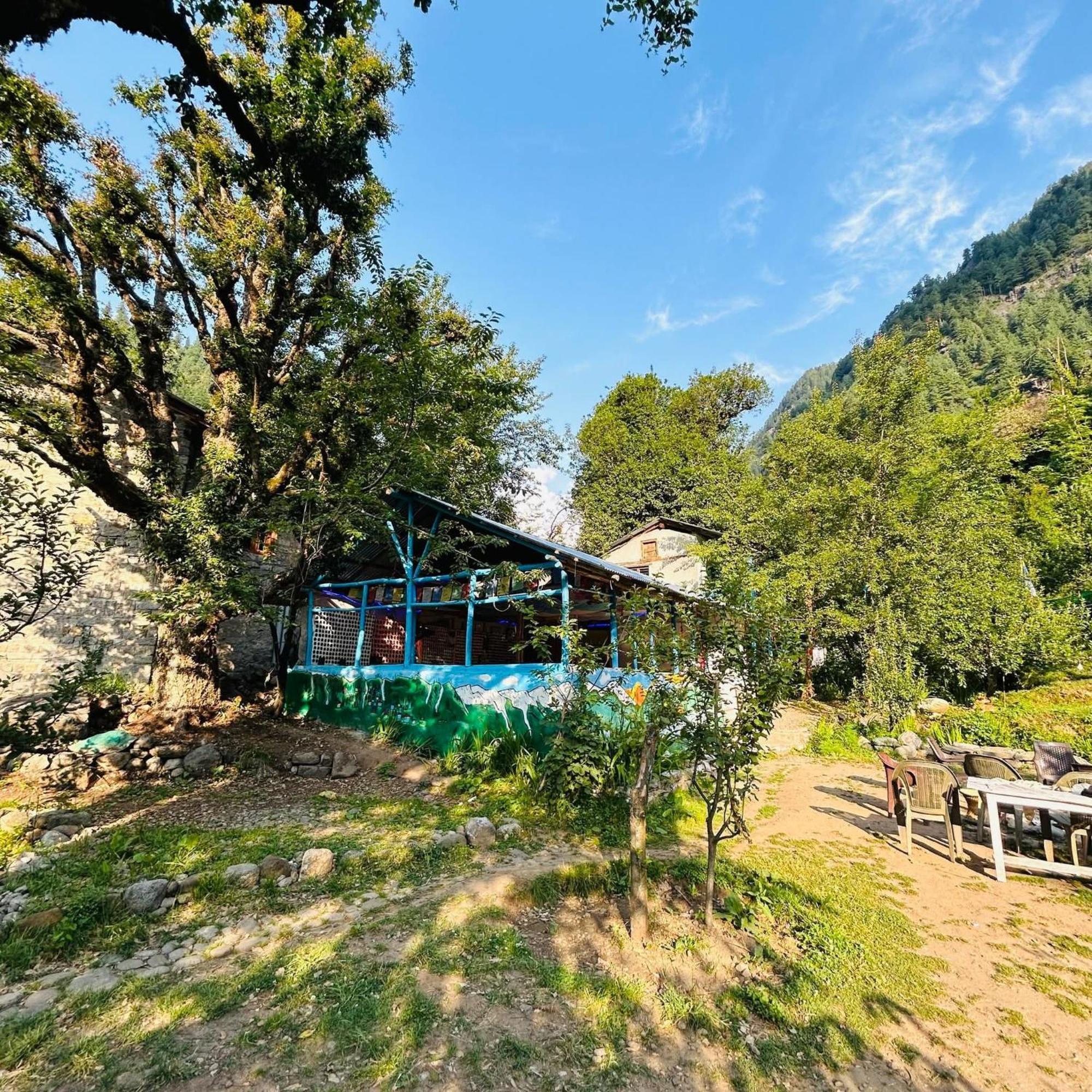 The Himalayan Hearth Hostel - Manali (Himachal Pradesh)